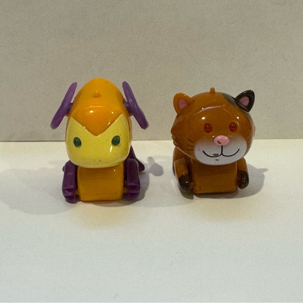 Micropets 2002 Tomy Interactive Coco Calico Cat & Purple Monster (Not tested)